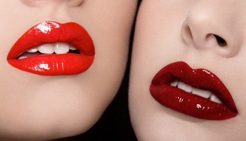 How to paint the lips bright lipstick – the secrets of choosing colors and durability of makeup