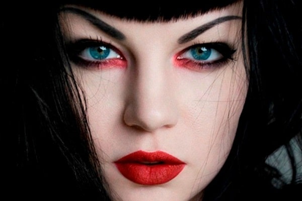 Gothic makeup with red lips