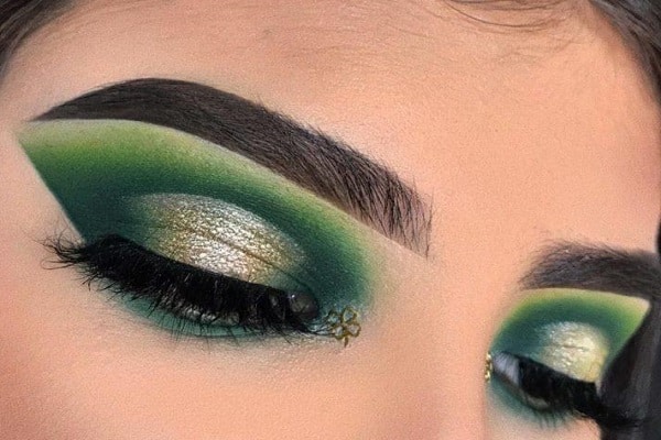 Необычный макияж зеленые цвета